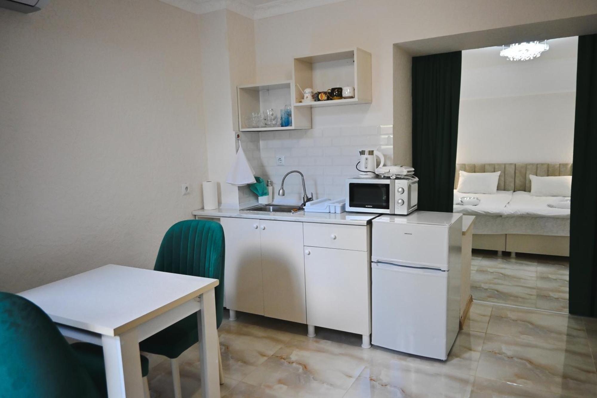 Jerusalem Hotel Koetaisi Buitenkant foto