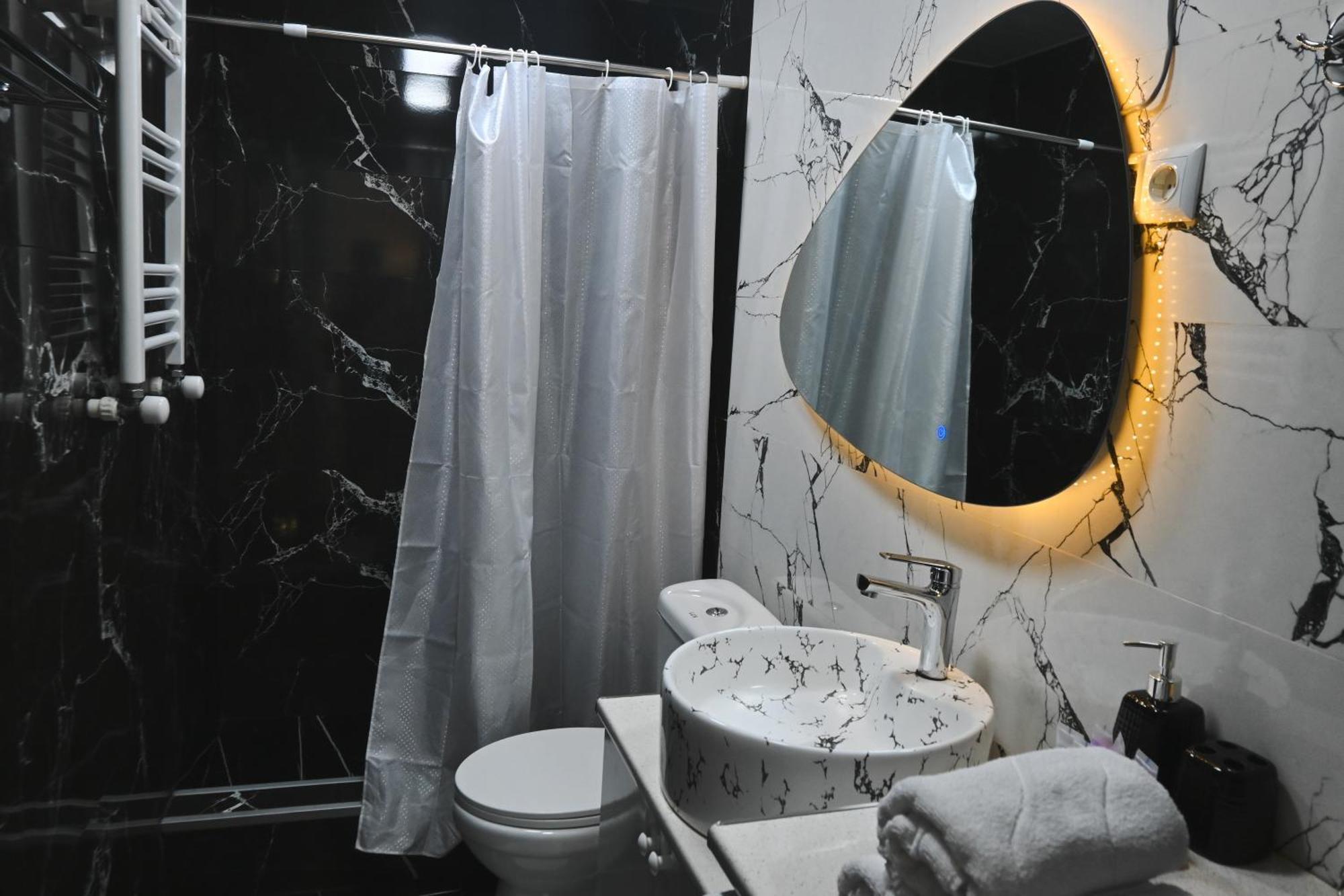 Jerusalem Hotel Koetaisi Buitenkant foto
