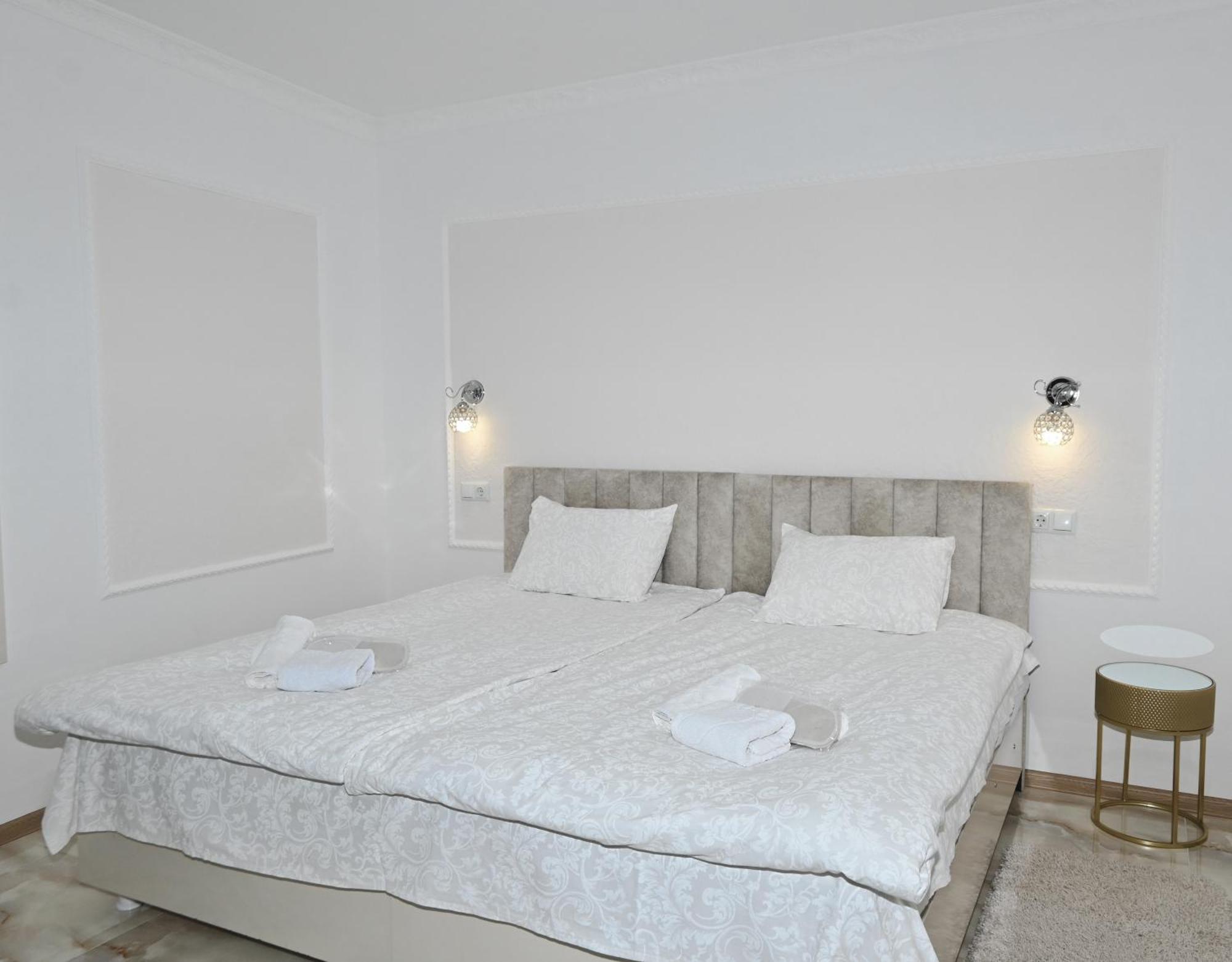 Jerusalem Hotel Koetaisi Buitenkant foto