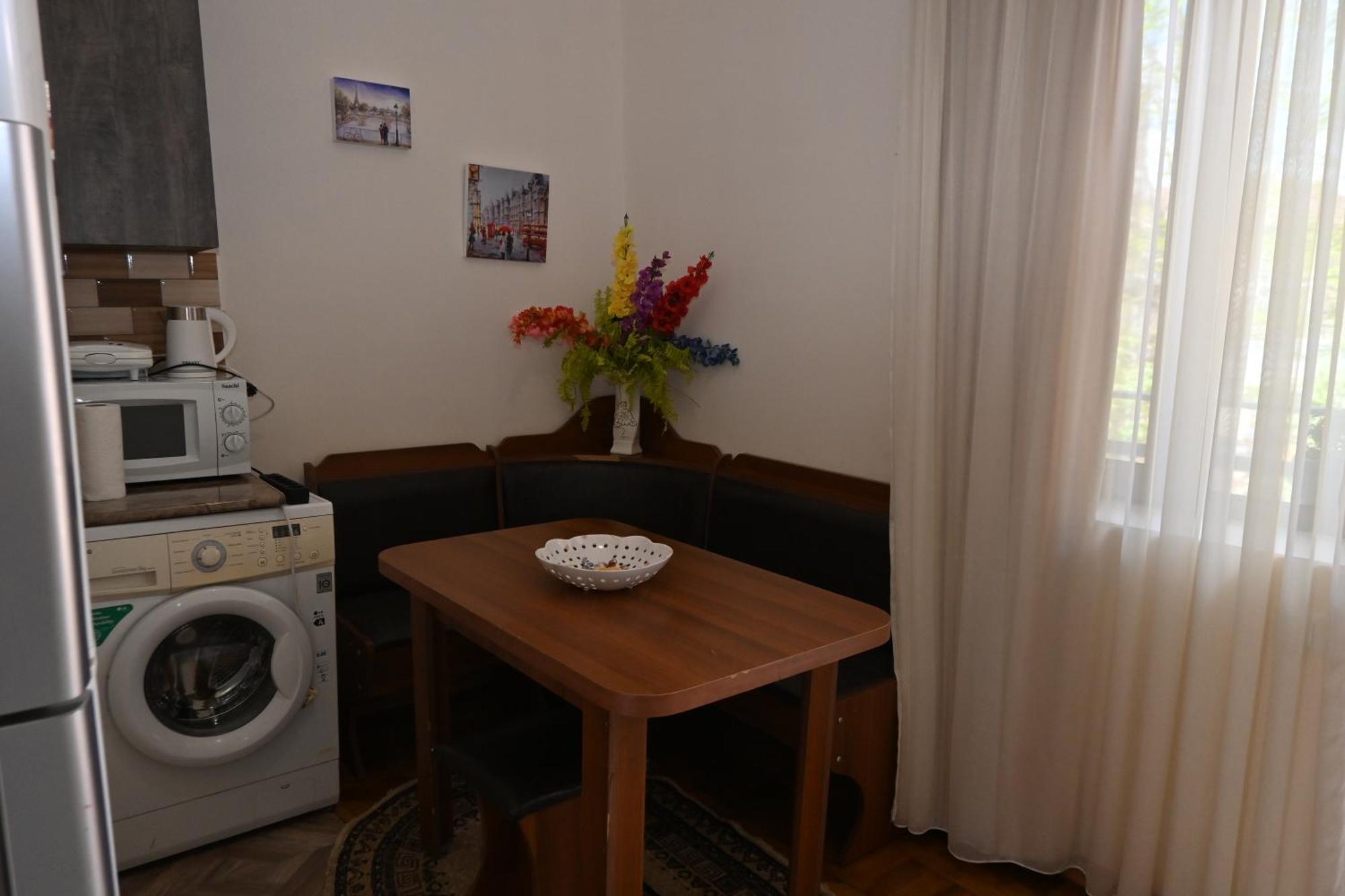 Jerusalem Hotel Koetaisi Buitenkant foto